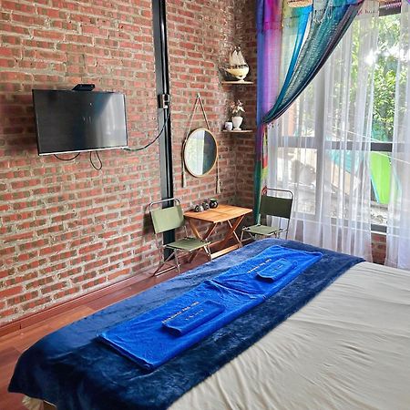 Halo Bay Homestay Халонг Экстерьер фото
